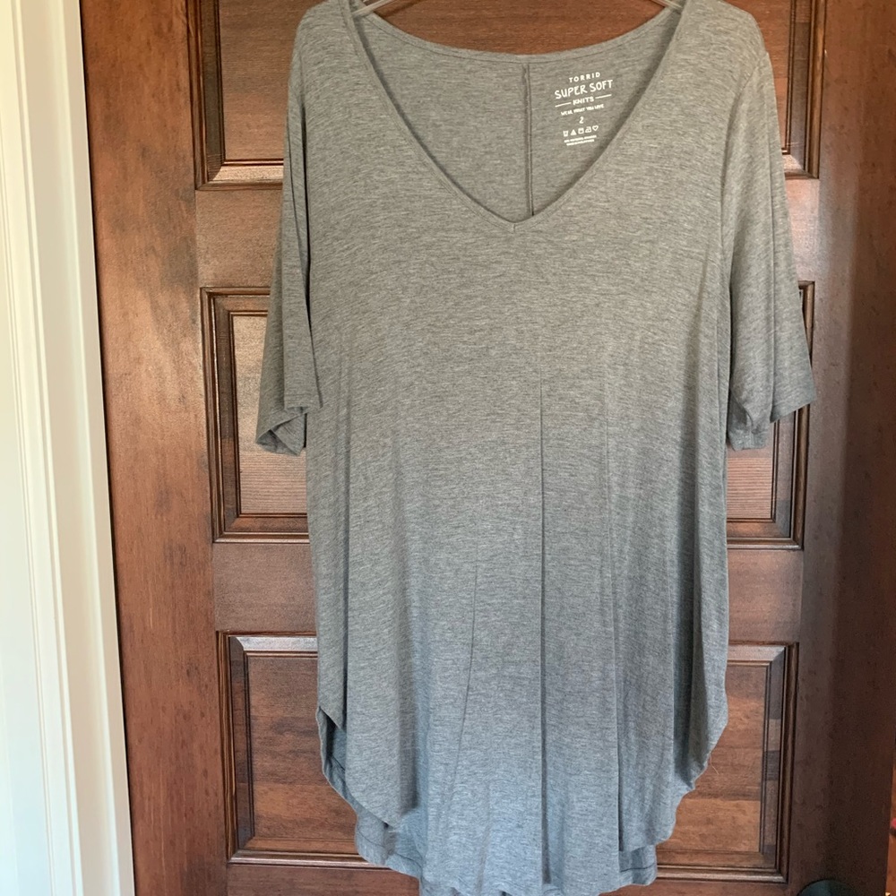 3/4 sleeve t-shirt